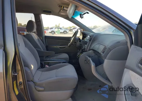 2010 Toyota Sienna Le из США, поврежденный, VIN 5TDKK4CCXAS328976